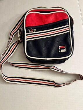 Fila Red, Navy and White Retro Messenger Crossbody 90’s cool
